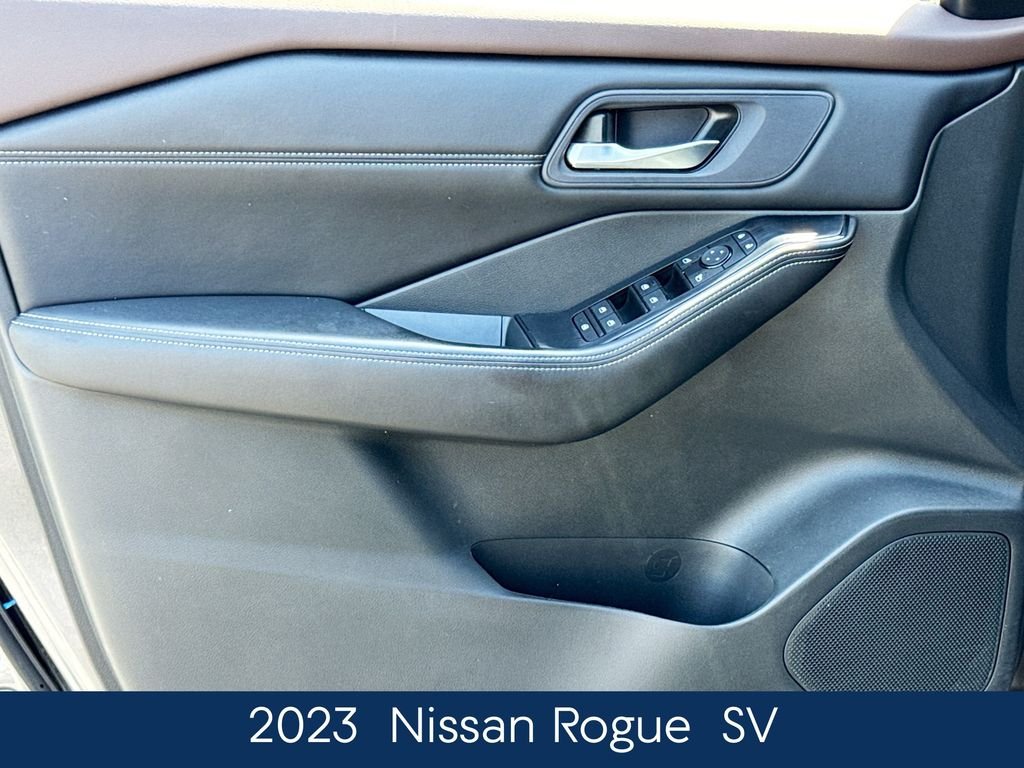 Used 2023 Gray Nissan SV image 16