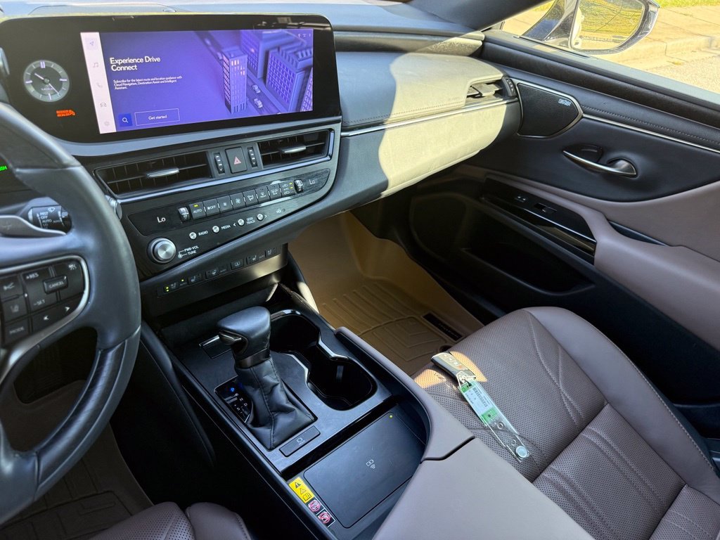 Certified Used 2024 EMINENT WHITE PEARL Lexus 350 Ultra Luxury image 33