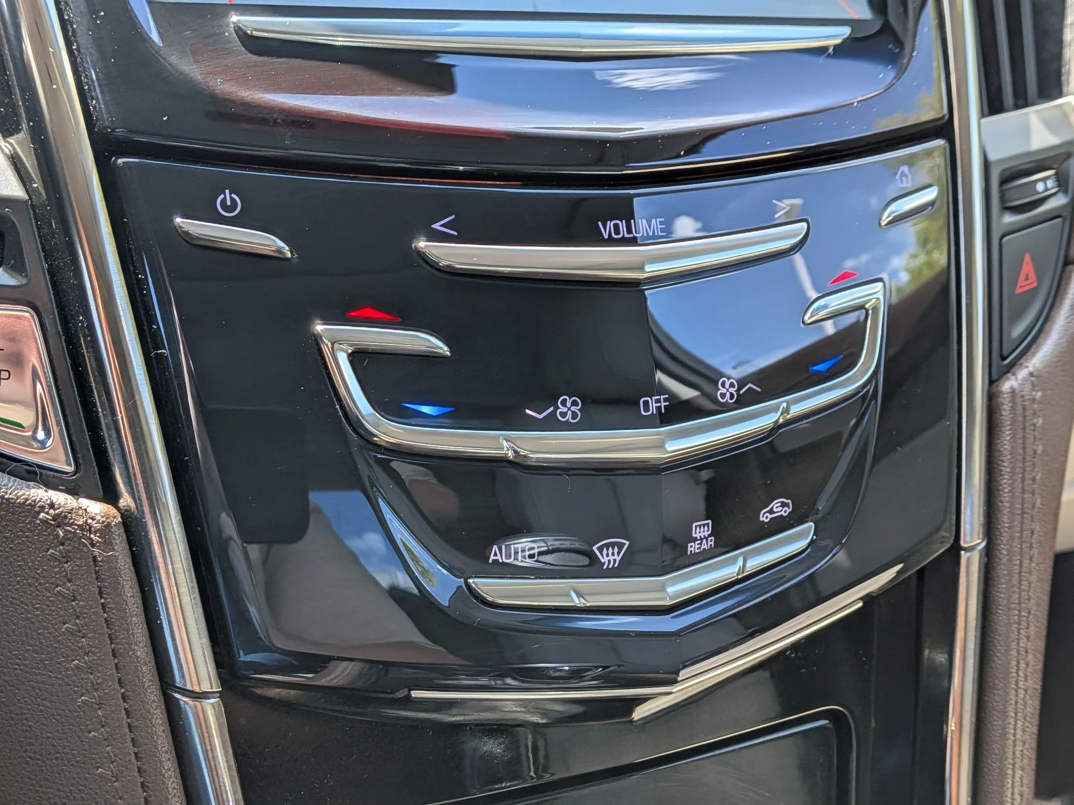 Used 2014 Silver Coast Metallic Cadillac Performance AWD image 22