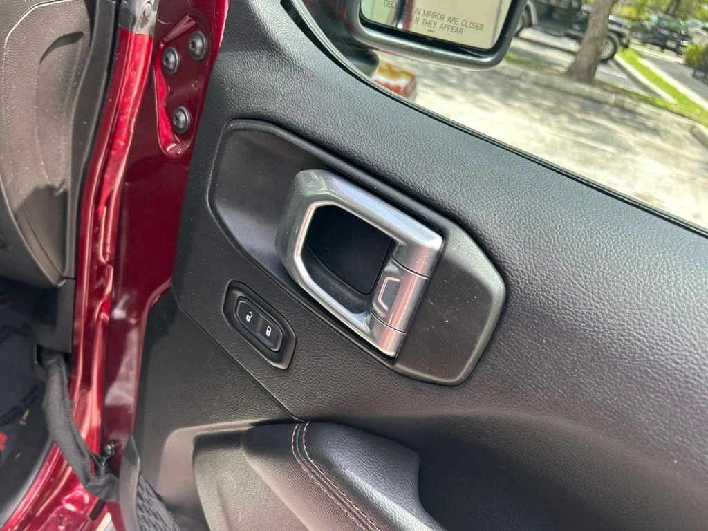 Used 2022 Red Jeep Unlimited Rubicon 392 image 39