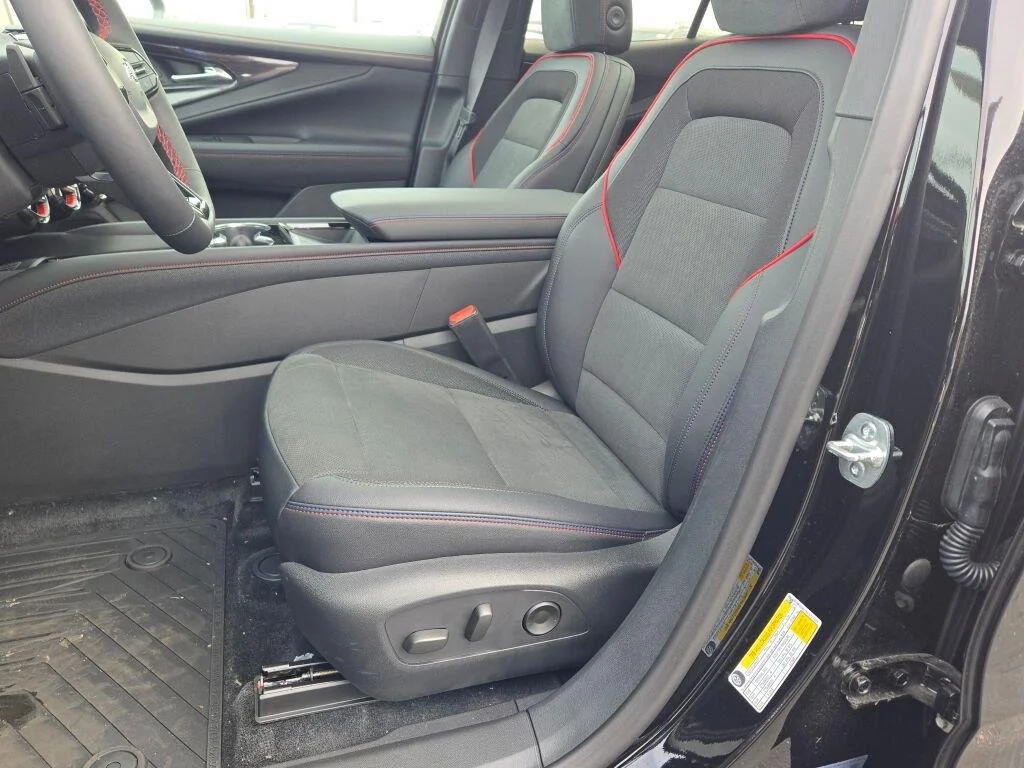 2025 Chevrolet Blazer EV RS - Photo 23