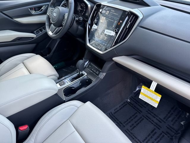 New 2026 CRYSTAL WHITE PEARL Subaru Limited 7-Passenger image 22