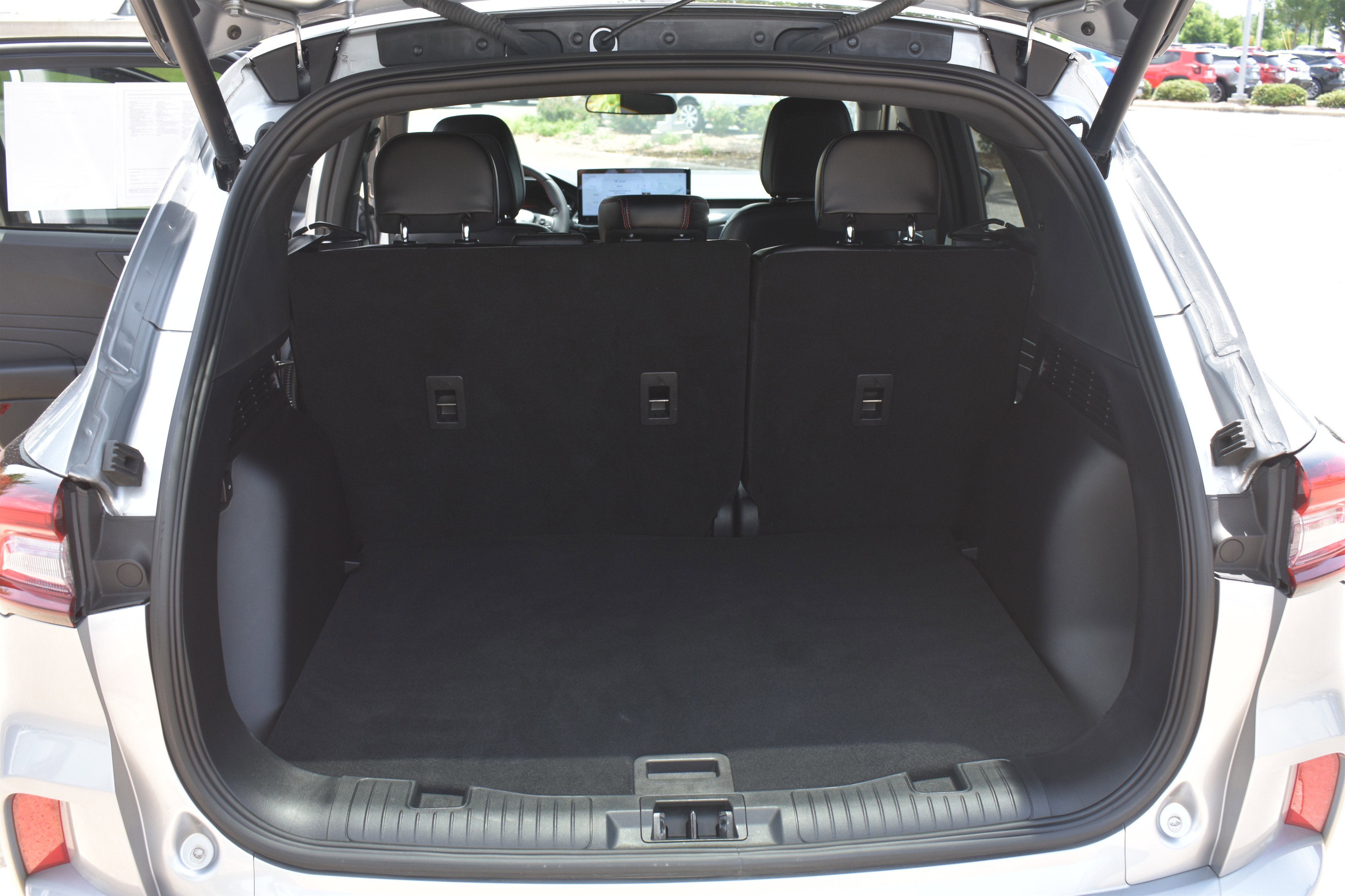 Used 2024 Silver Ford ST-Line image 18