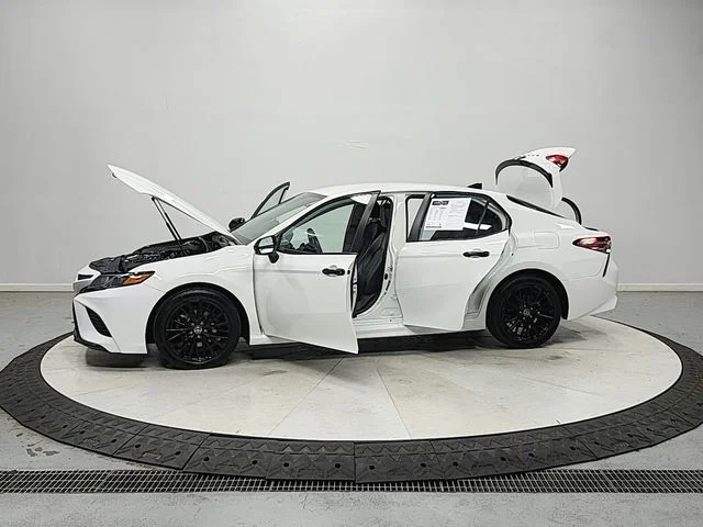 Used 2020 White Toyota SE Nightshade image 12