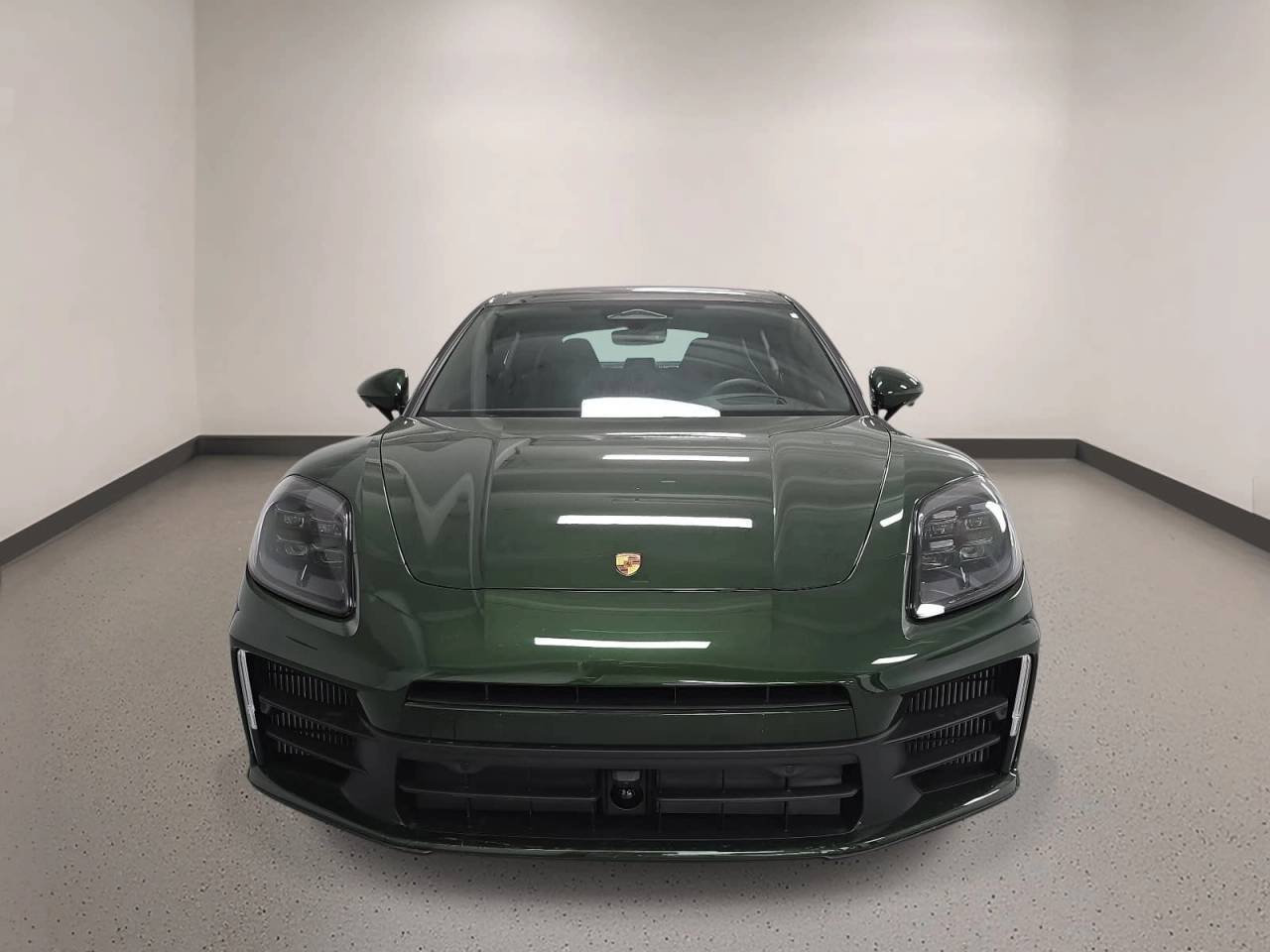 New 2026 Oak Green Metallic Neo Porsche  image 9