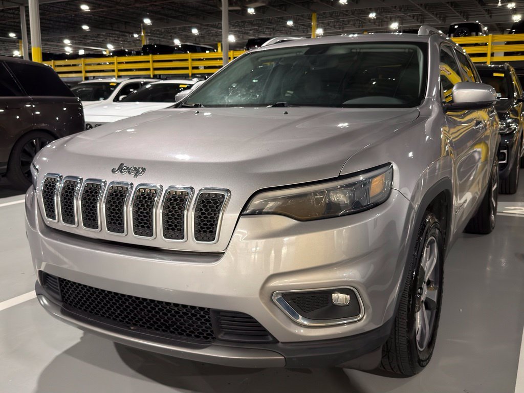 Used 2019 Billet Silver Metallic Jeep Limited image 1