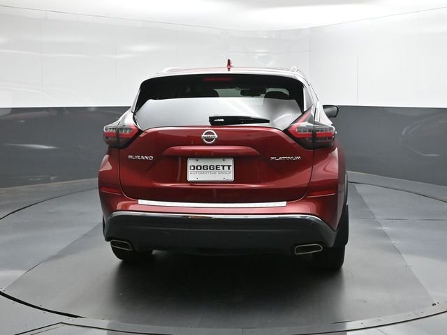 Used 2022 Red Nissan Platinum image 5