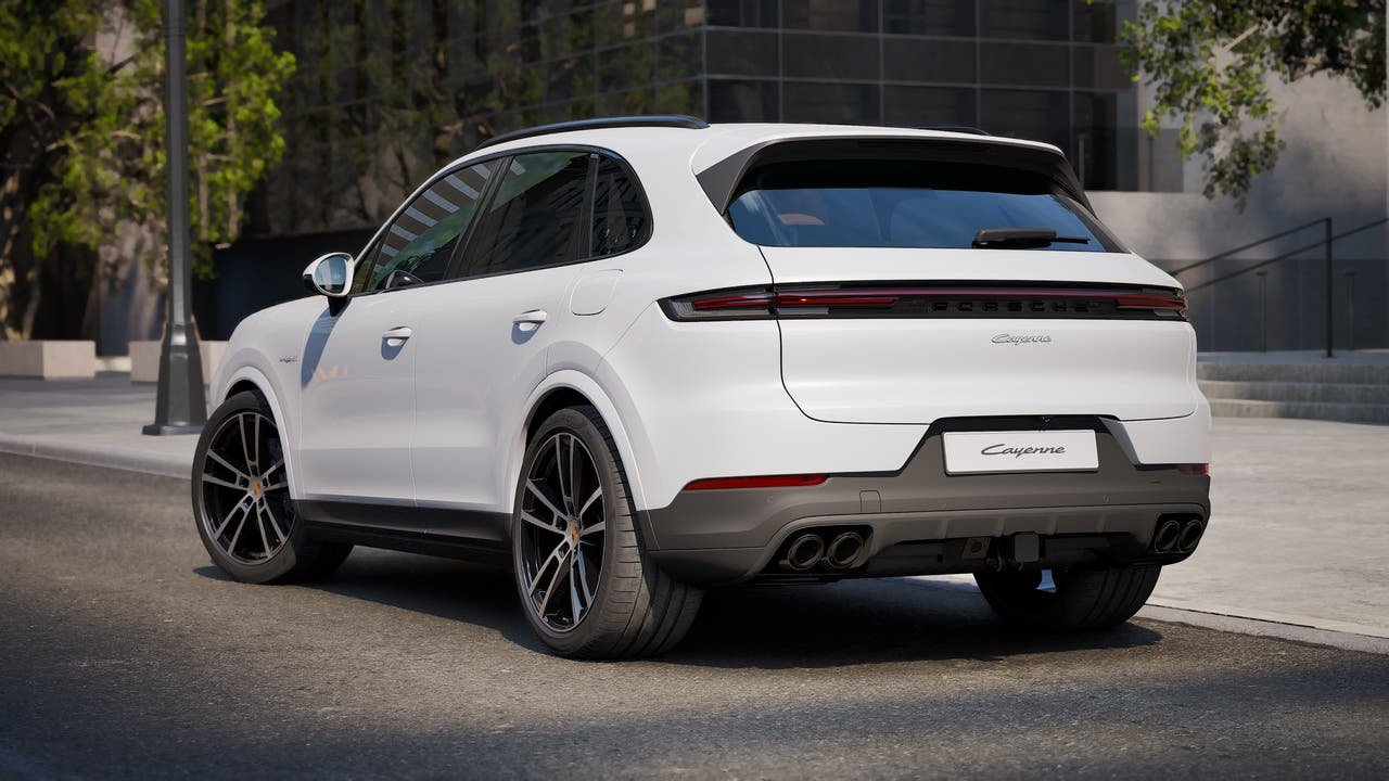 New 2026 Carrara White Metallic Porsche E-Hybrid image 3