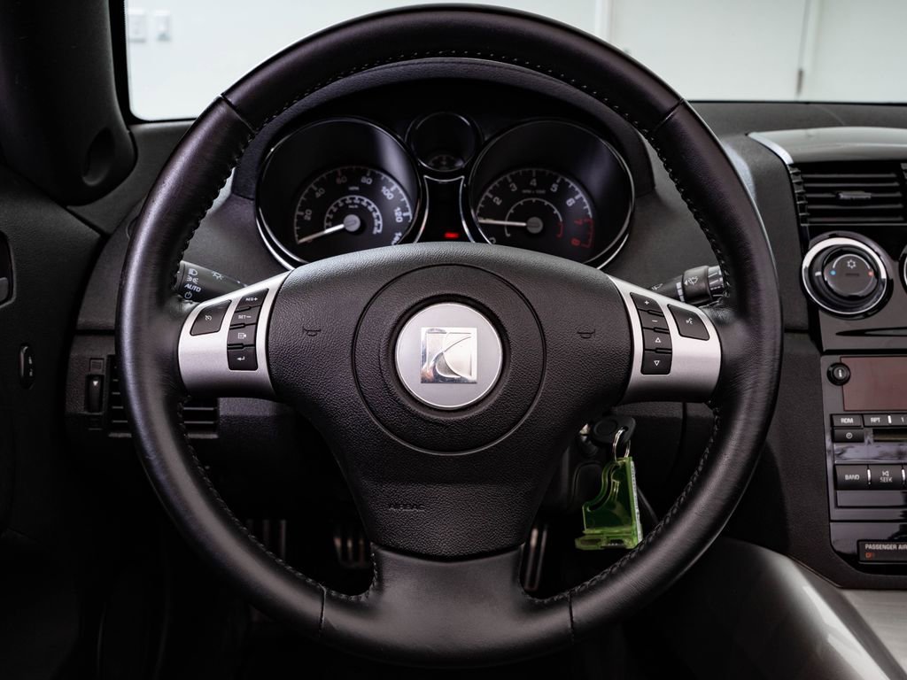 Used 2007 Black Onyx Saturn  image 41