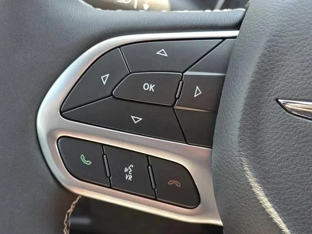 2026 Chrysler Pacifica Select - Photo 14