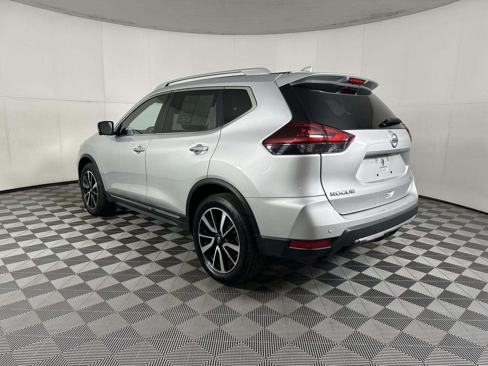 Used 2019 Gy Nissan  image 24