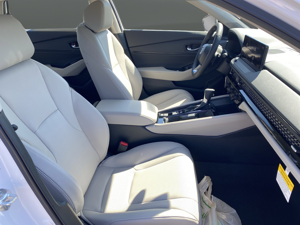 New 2026 Platinum White Pearl Honda Touring image 27