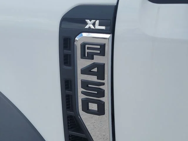 New 2026 Oxford White Ford XL image 10
