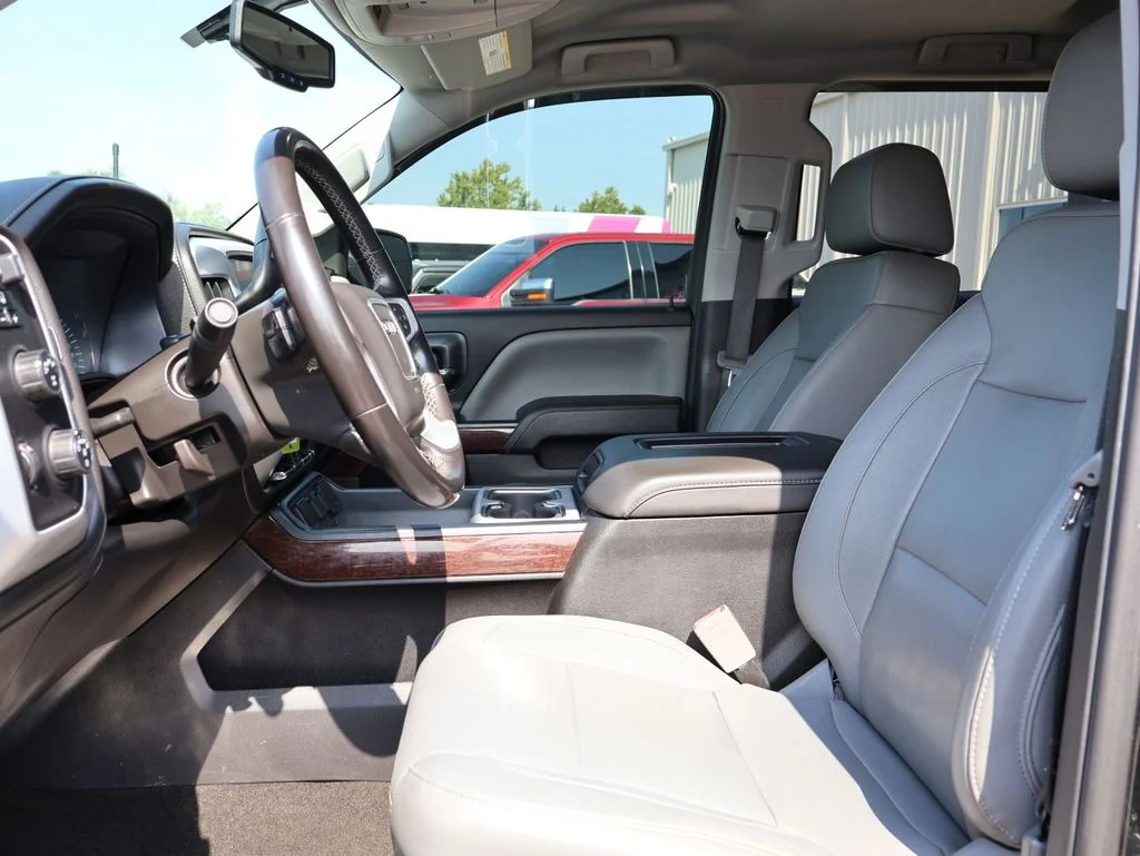 Used 2018 Black GMC SLT image 22