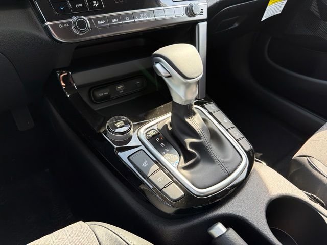 New 2026 White Kia S image 17