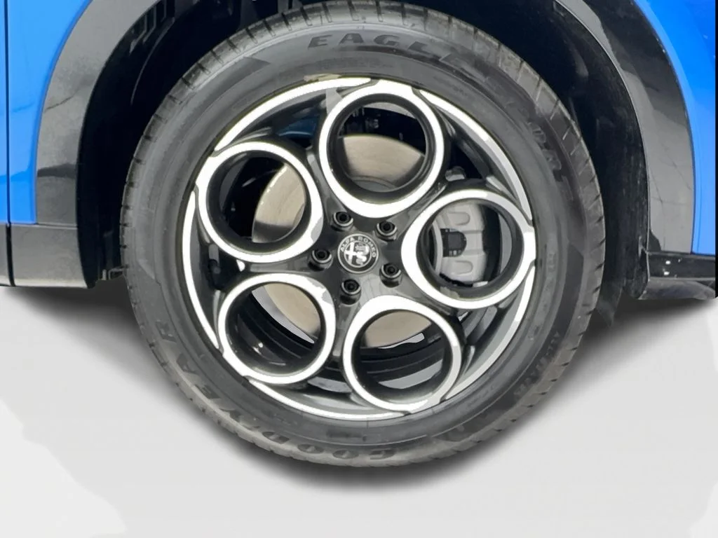 New 2026 Blue Alfa Romeo Base image 14