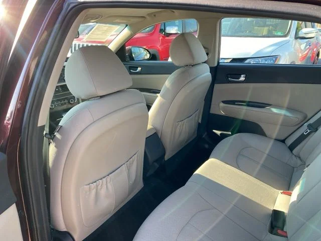 Used 2016 Purple Kia LX image 17