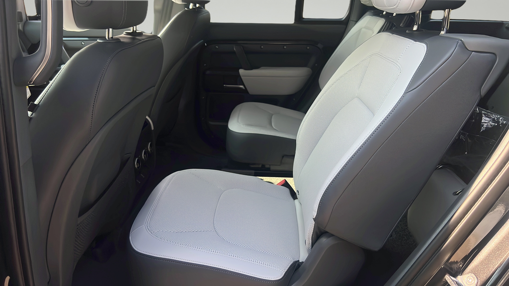 New 2026 Gray Land Rover V8 image 14