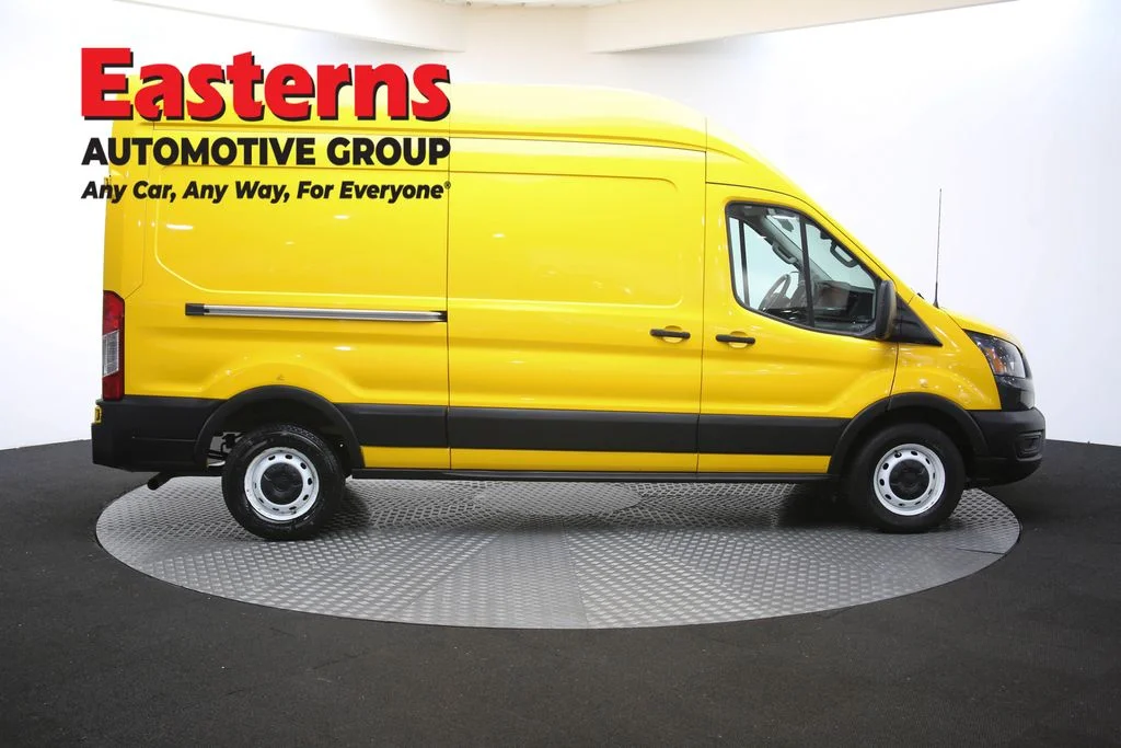 Used 2021 Yellow Ford Base image 46
