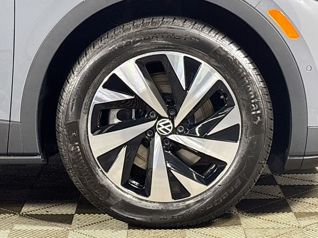 New 2025 Pure Gray Volkswagen Pro image 23