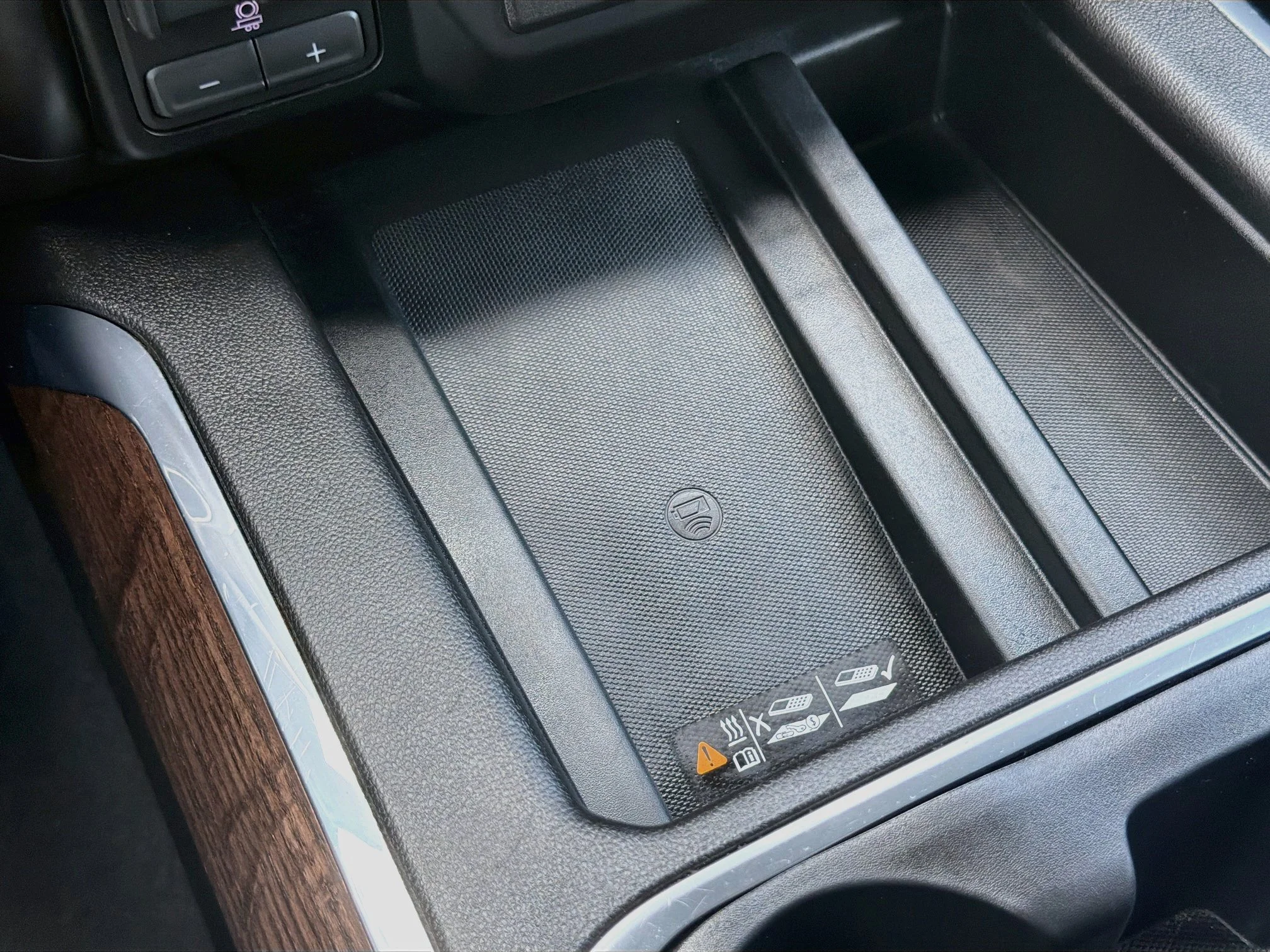 Used 2023 Ebony Twilight Metallic GMC Denali image 30