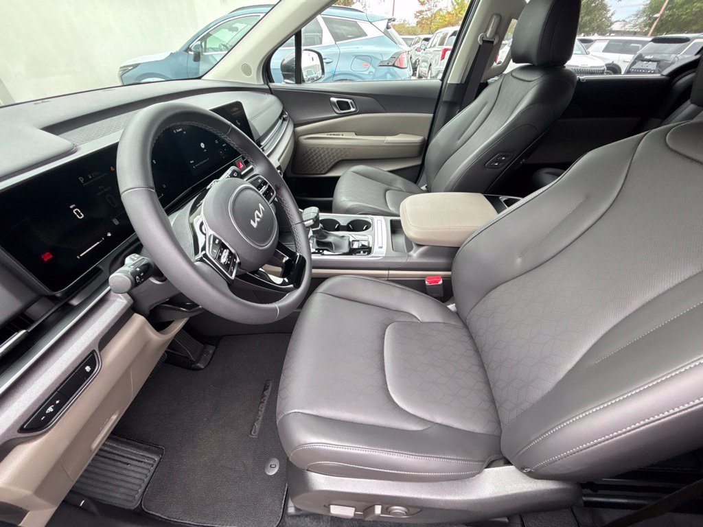 Used 2026  Kia EX image 12