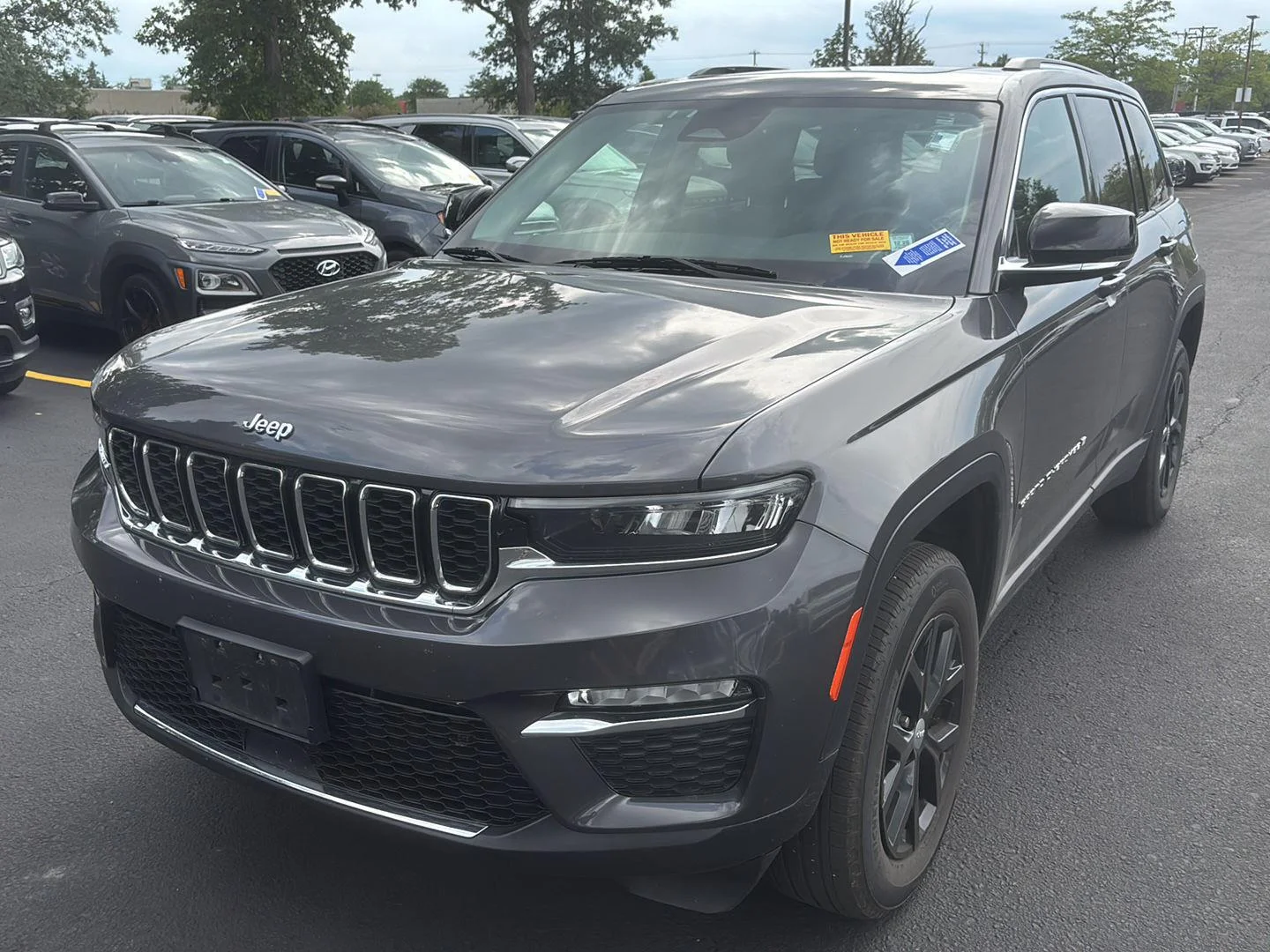 Used 2022 Baltic Gray Metallic Clearcoat Jeep Limited image 3