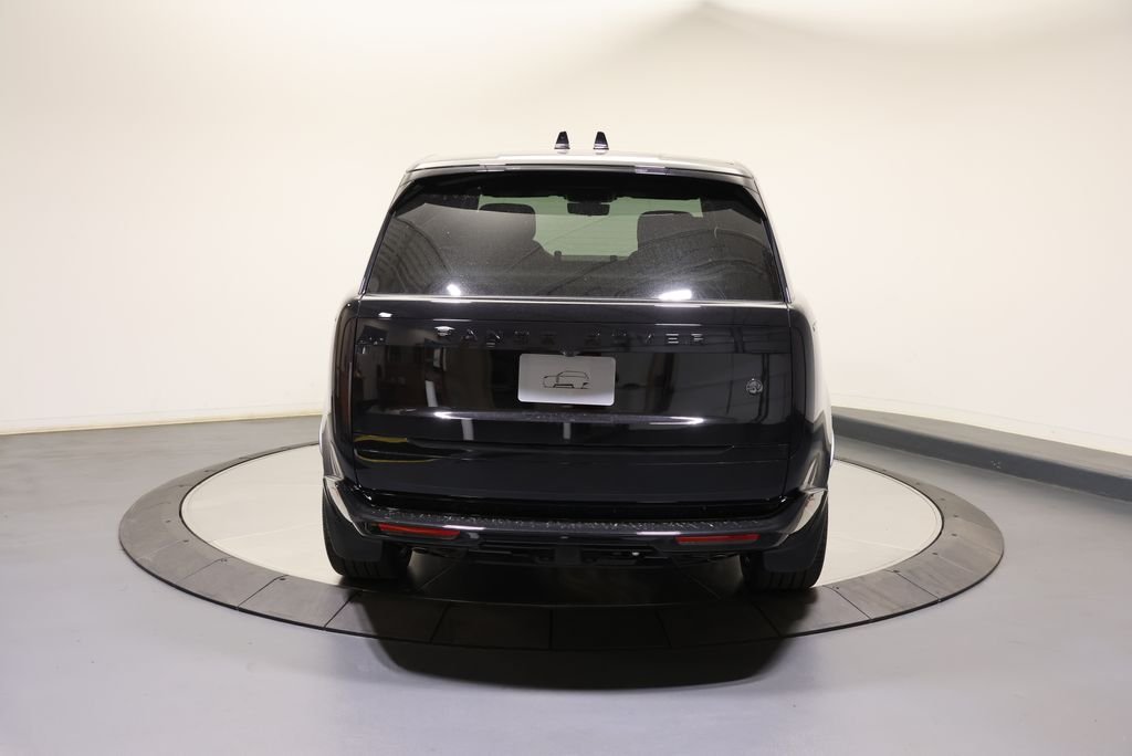 New 2026 Narvik Black Land Rover SV image 4