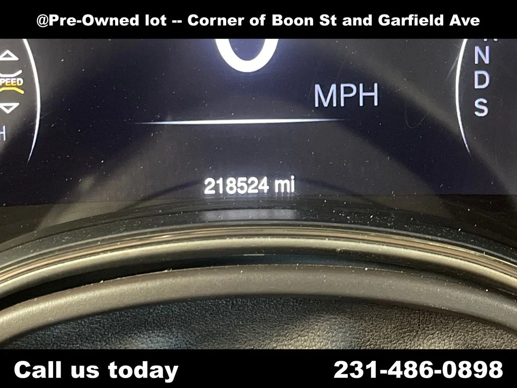 Used 2014 White/off-white Jeep Summit image 24