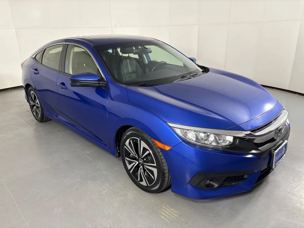 Used 2018  Honda EX-L image 2