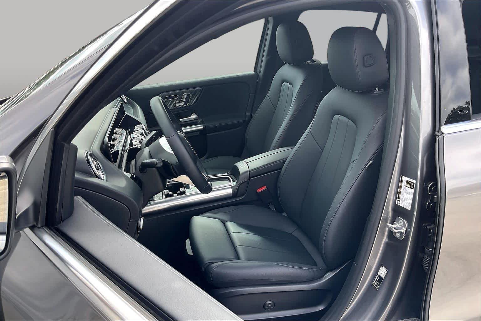 Certified Used 2026 Mountain Grey Metallic Mercedes-Benz GLA 250 image 9