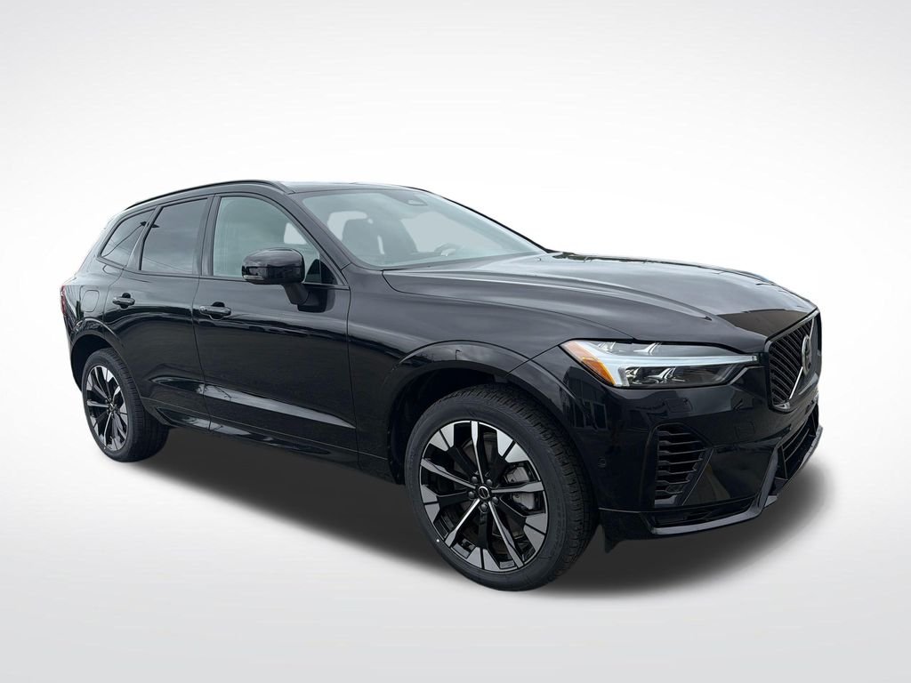 New 2026 Black Volvo T8 Plus image 3