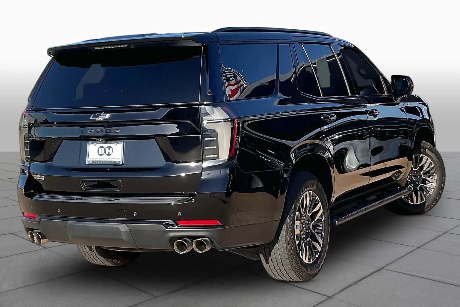 Used 2025 Black Chevrolet Z71 image 13