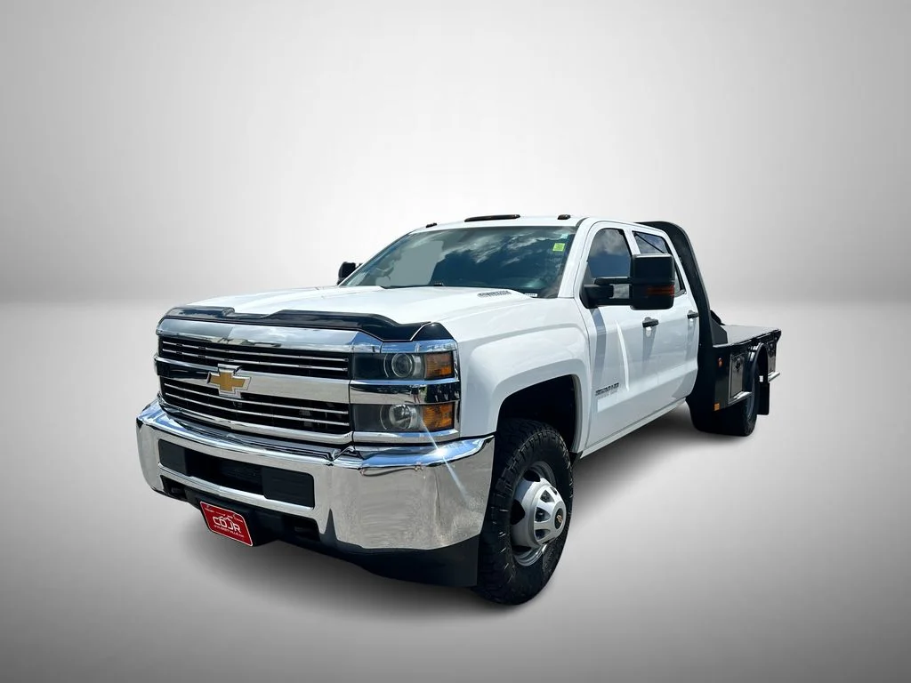Used 2015 White Chevrolet Work Truck image 2