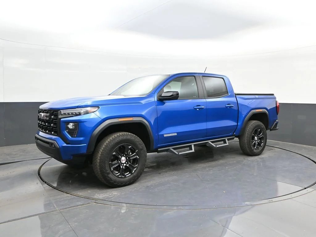 2023 GMC Canyon 2WD Elevation Crew Cab Short Box's photo