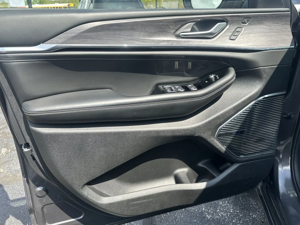 Used 2024 Gray Jeep Overland image 18