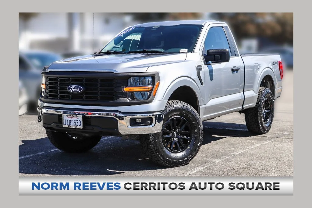 Used 2024 Silver Ford XL image 1