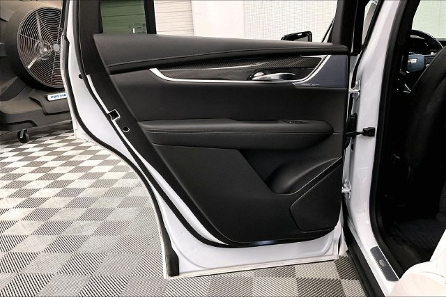 Used 2024 Crystal White Tricoat Cadillac Sport image 23