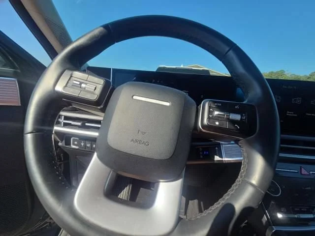 Certified Used 2026 Black Hyundai SEL image 18