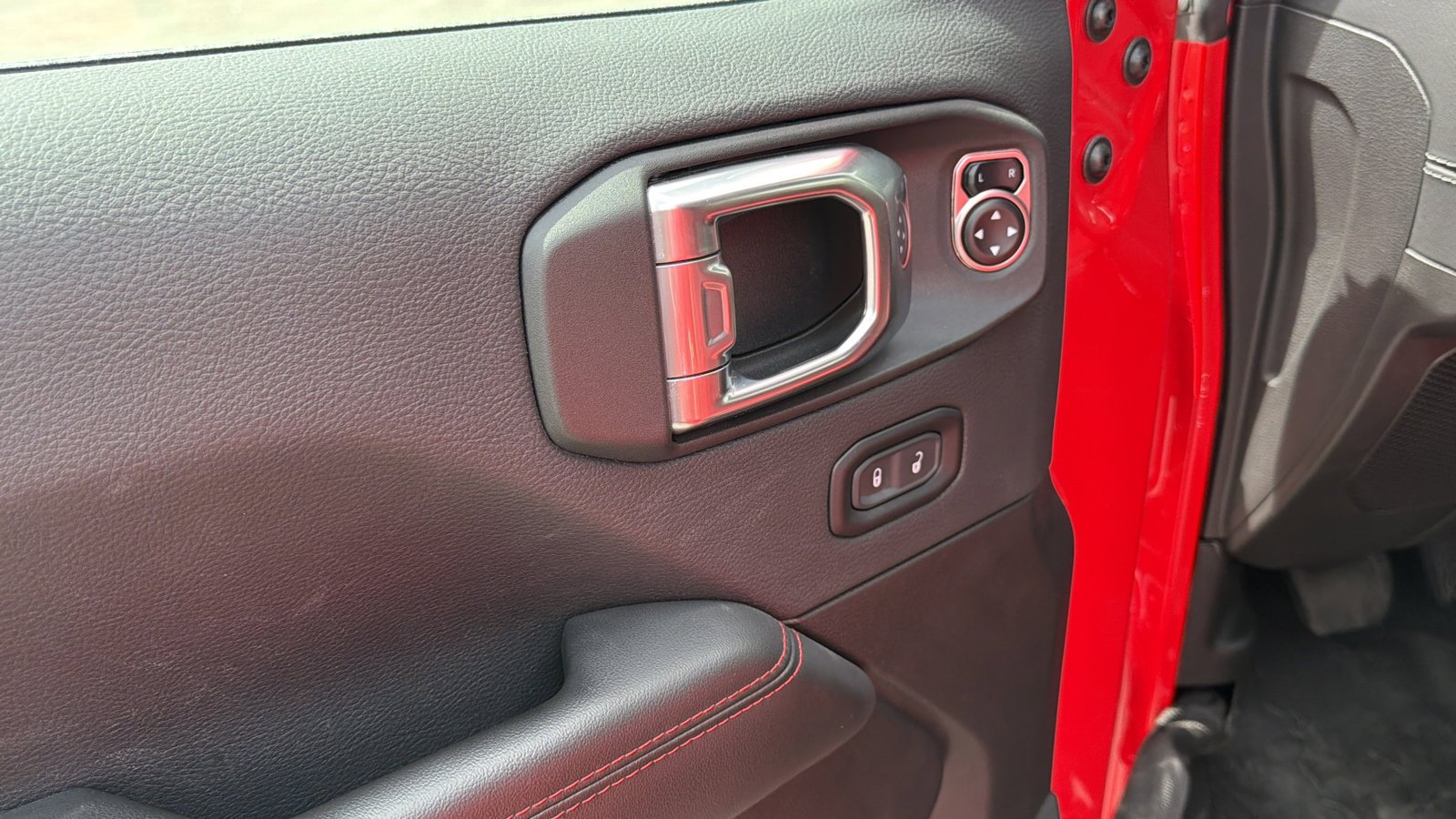 Certified Used 2024 Firecracker Red Clearcoat Jeep Rubicon 392 image 10