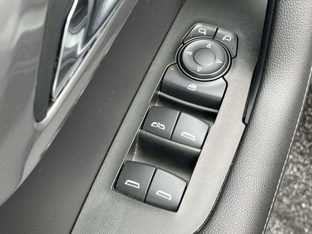 Used 2025 Sterling Gray Metallic Chevrolet LT image 6