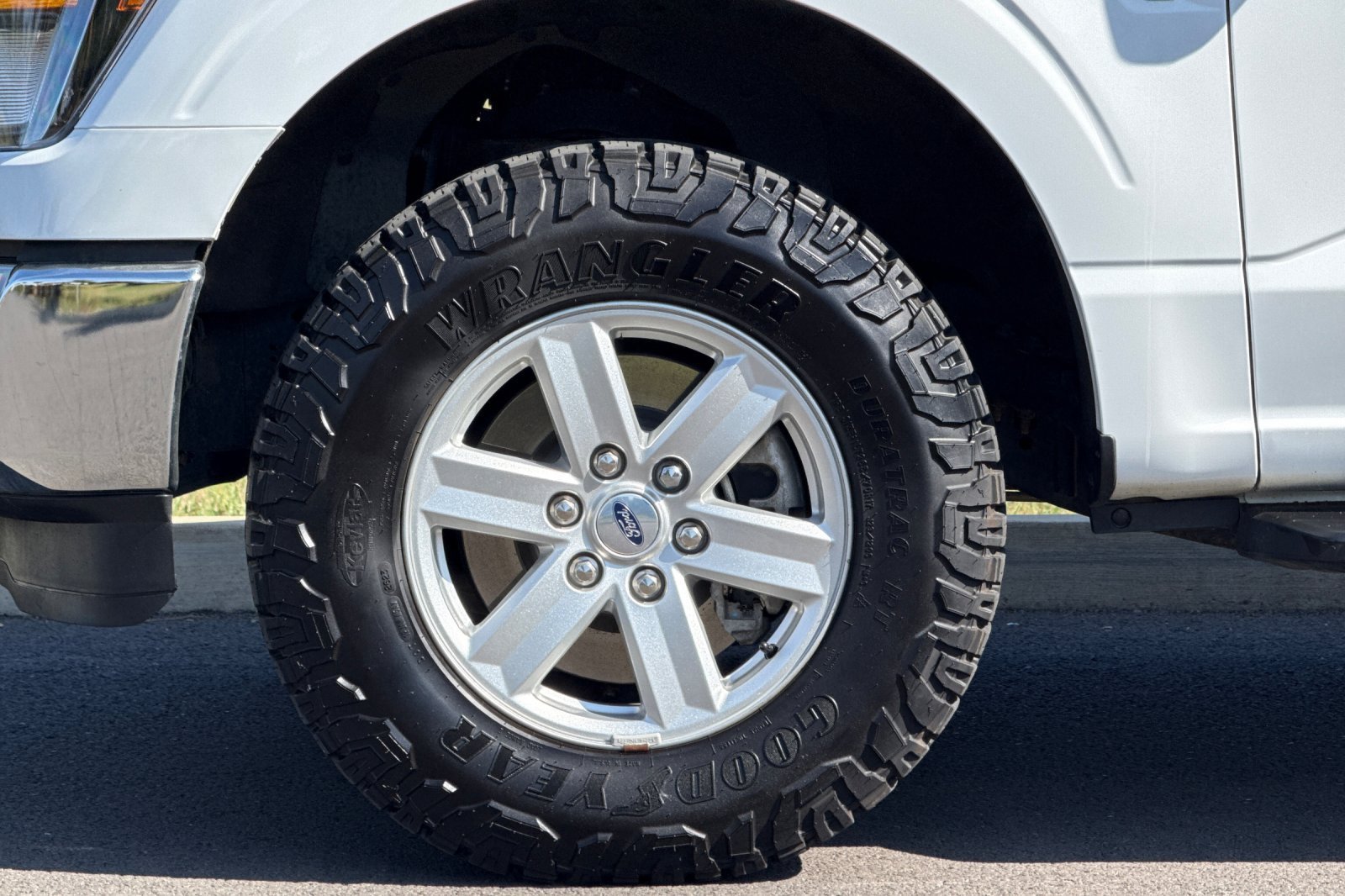 Used 2023  Ford XLT image 30