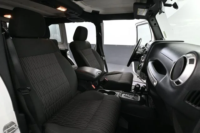 2012 Jeep Wrangler Unlimited Rubicon - Photo 39