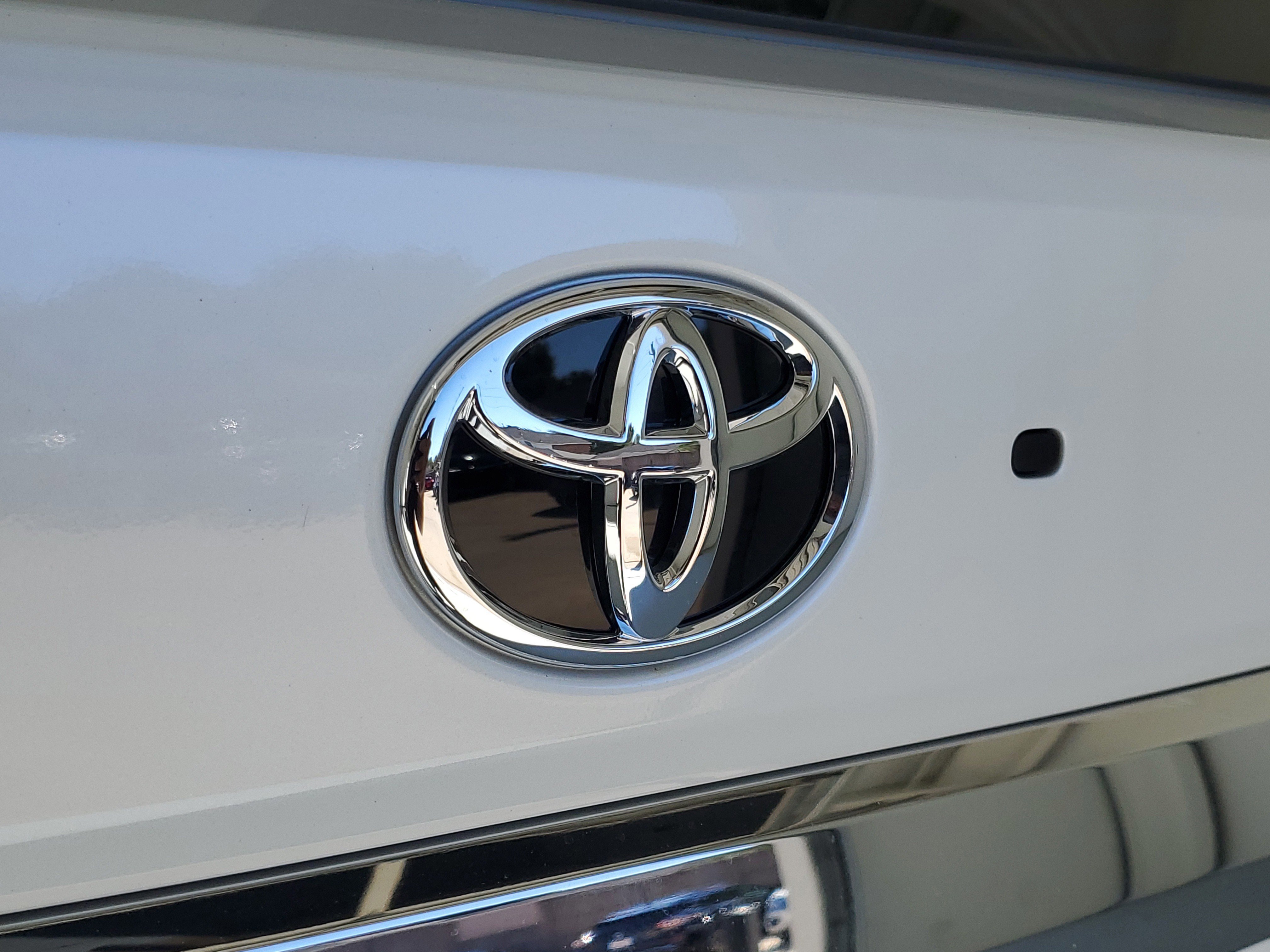 New 2026 Wind Chill Pearl <sup>1</sup> Toyota  1794 Edition image 10