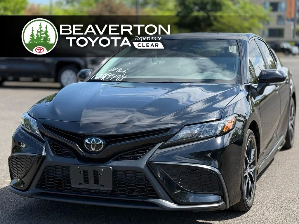 2023 Toyota Camry SE AWD's photo