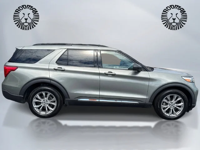 Certified Used 2020 Silver Spruce Metallic Ford XLT image 5