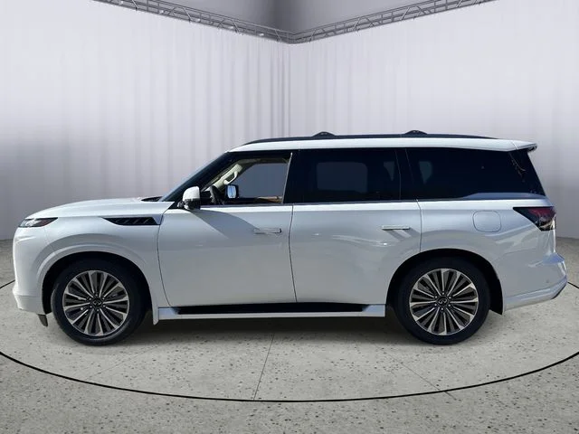 New 2027 RADIANT WHITE INFINITI Luxe 4WD image 3
