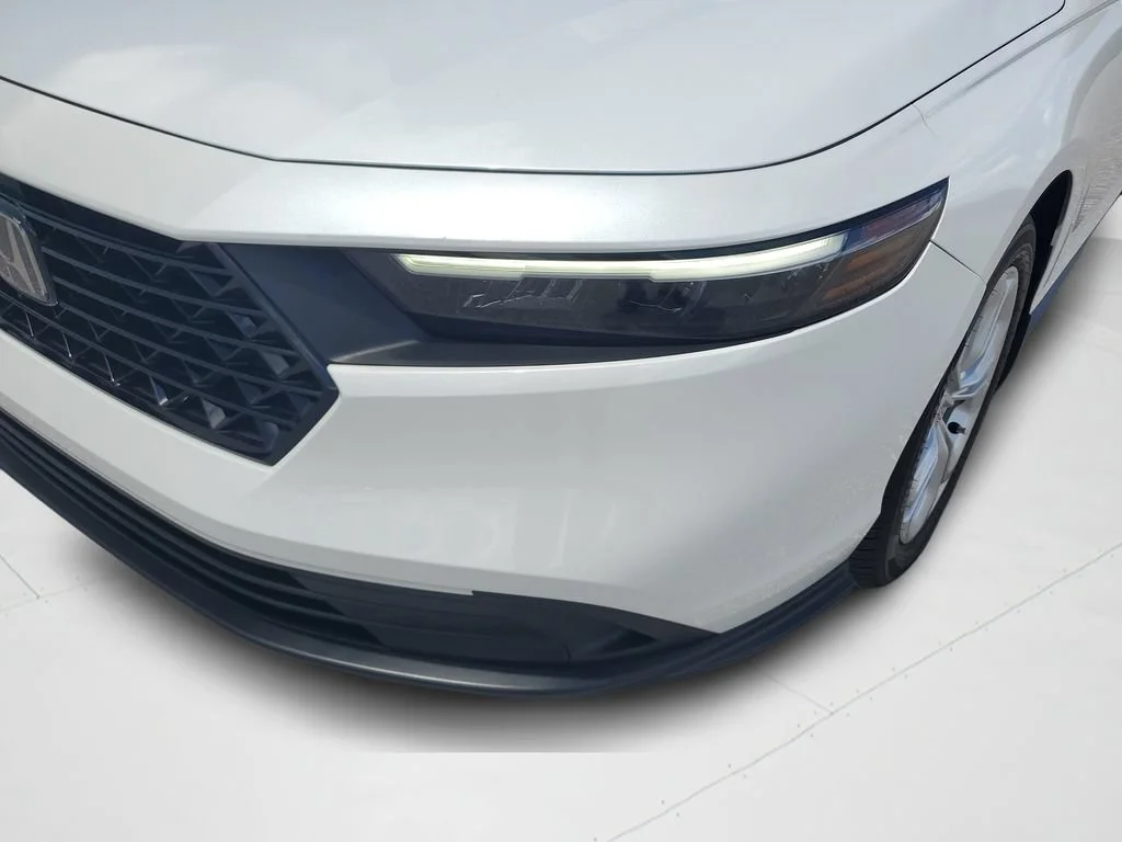 Used 2023  Honda LX image 24
