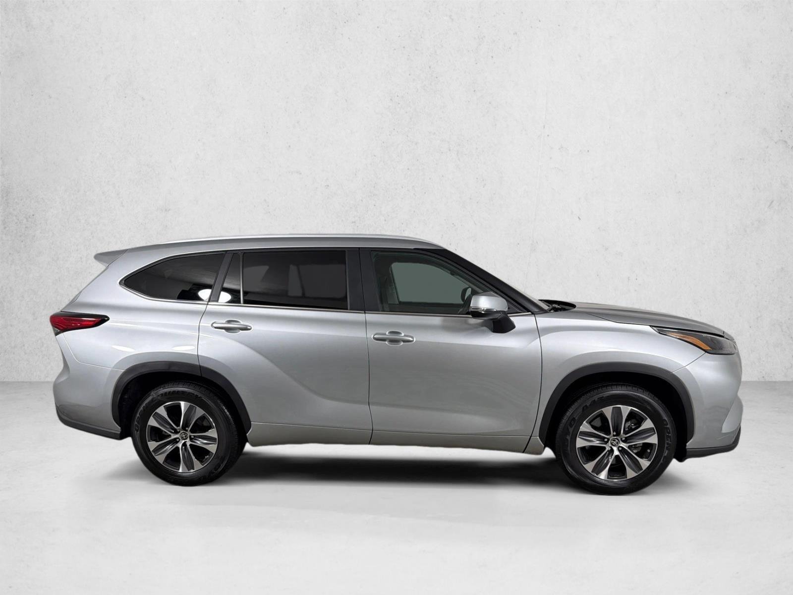 Used 2023 Celestial Silver Metallic Toyota XLE image 3