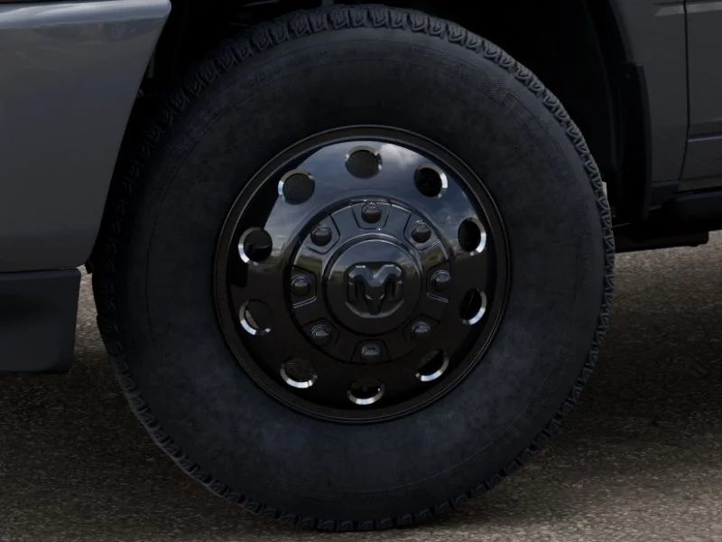 New 2026 Ceramic Gray Clear-Coat Exterior Paint RAM Laramie image 8